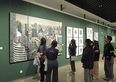 玉溪师院美术学院举办毕业生作品展