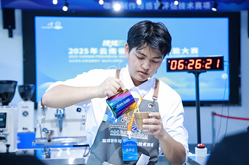 玉溪在省职业院校技能大赛斩获71枚奖牌.jpg 玉溪在省职业院校技能大赛斩获71枚奖牌.jpg