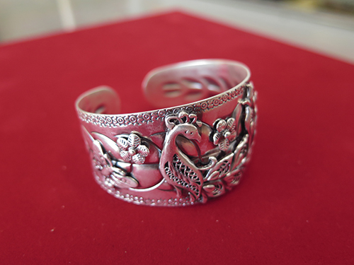 匠心为錾,在银子上镌刻生活之美1.jpg 匠心为錾,在银子上镌刻生活之美1.jpg